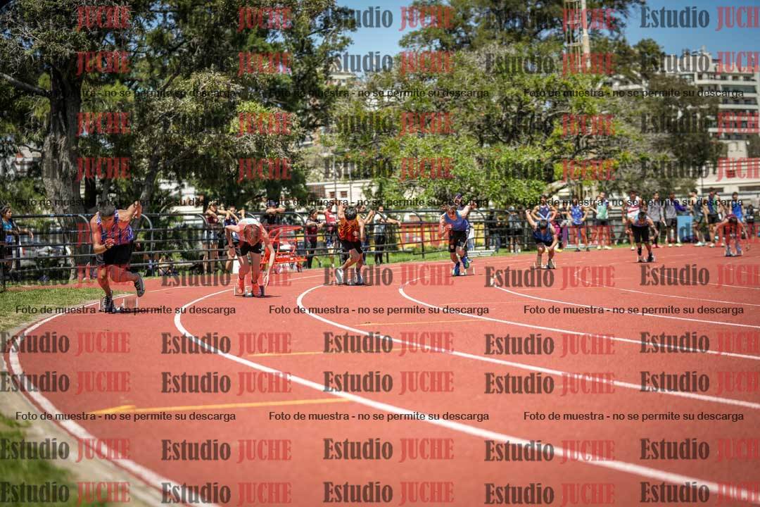 Fotos de los 200 m llanos de varones