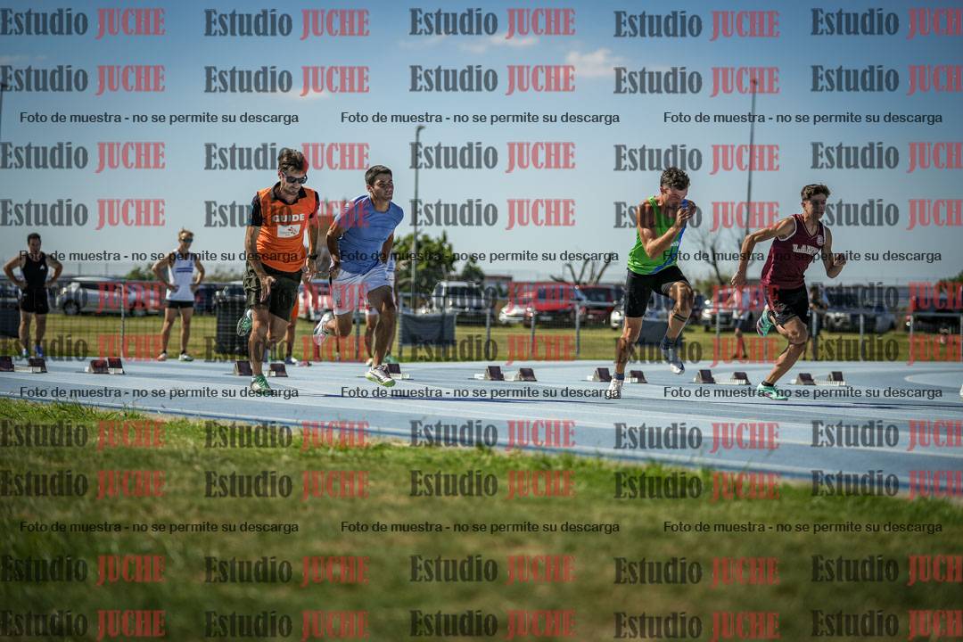 Fotos de los 100 m llanos de varones