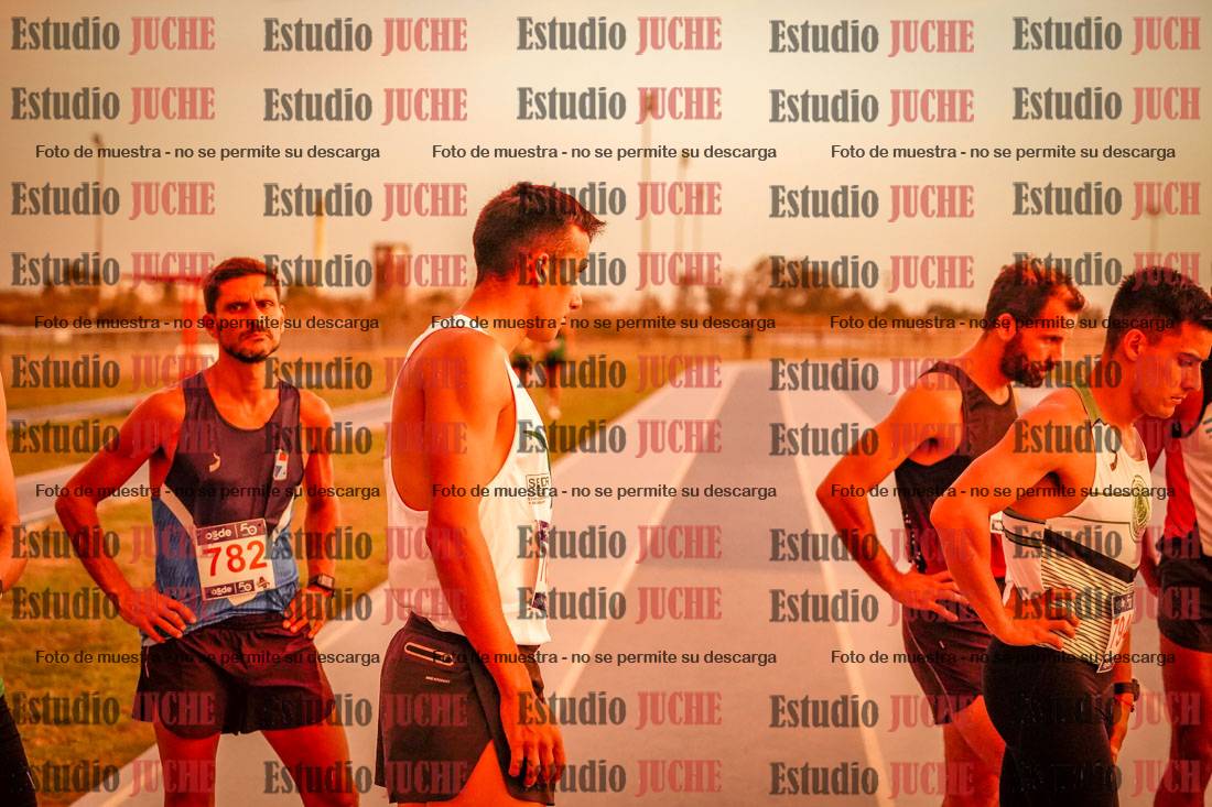 Fotos de los 3000 m llanos de varones