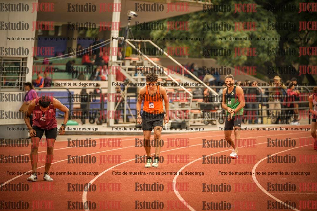 Fotos de los 800 m llanos de varones