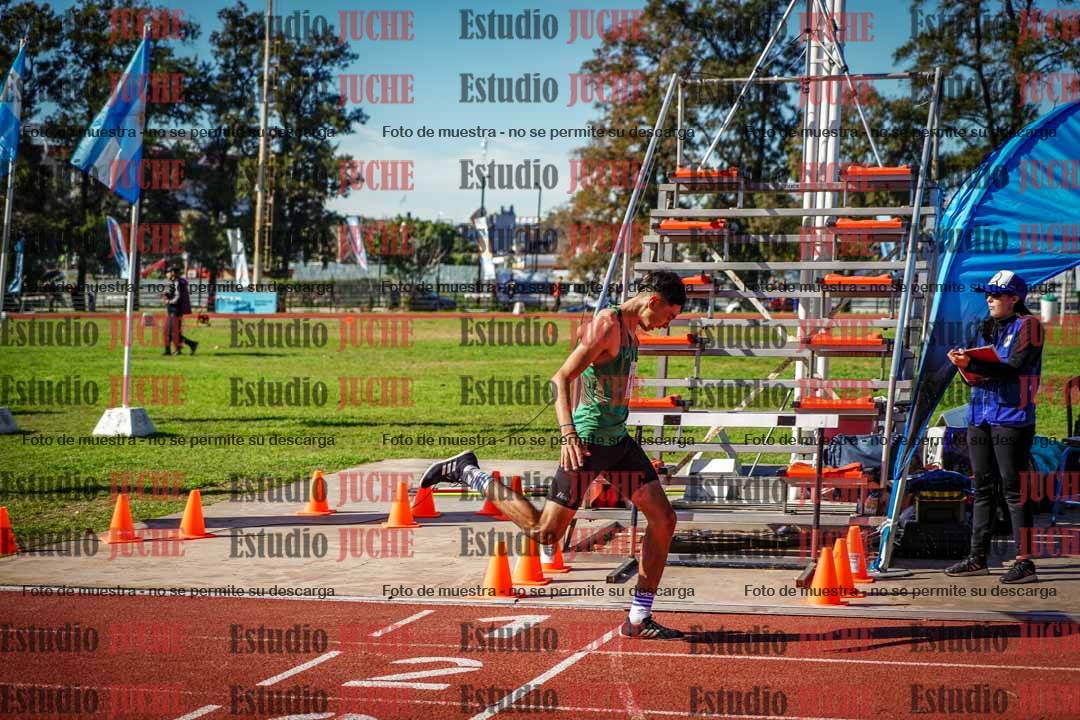Fotos de los 800 m llanos de varones