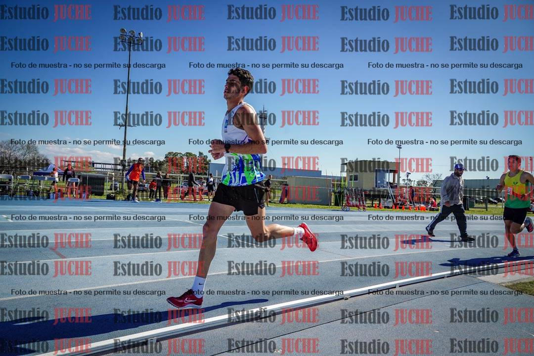 Fotos de los 5000 m llanos de mujeres y varones