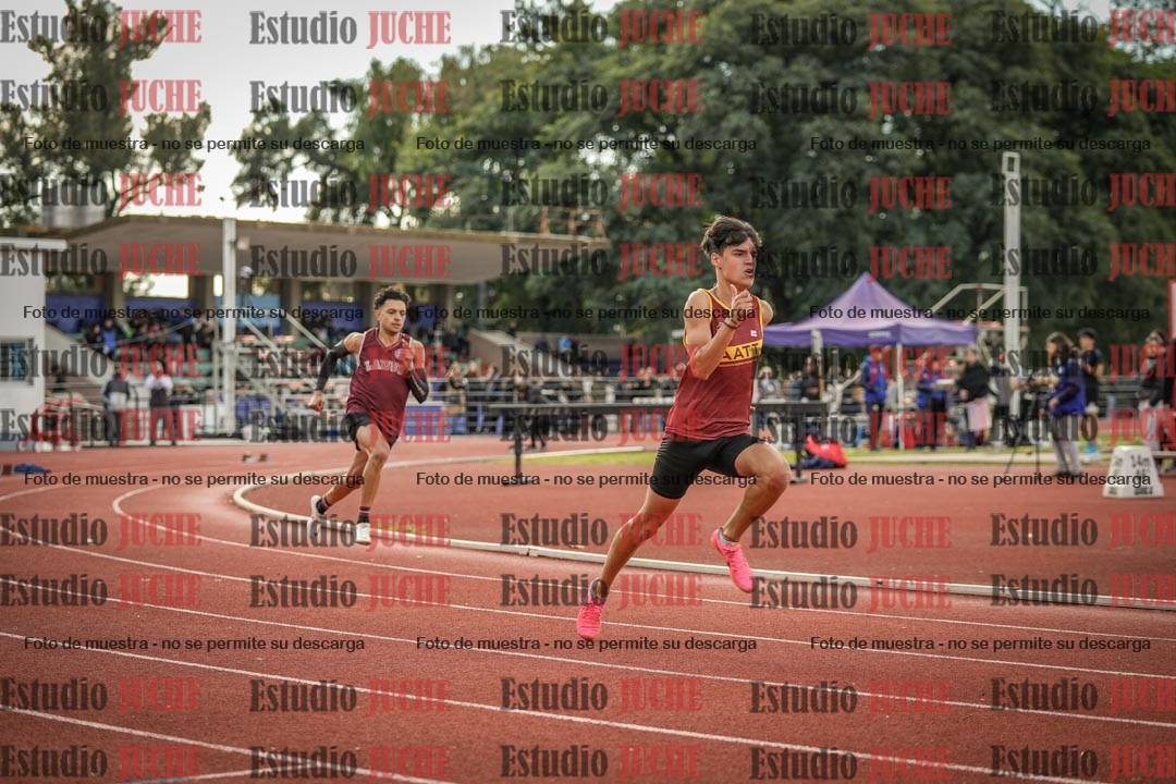 Fotos de los 400 m llanos de varones