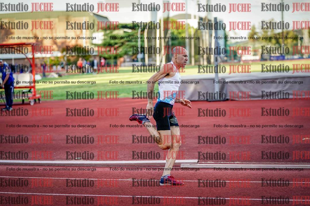 Fotos de los 400 m llanos de varones