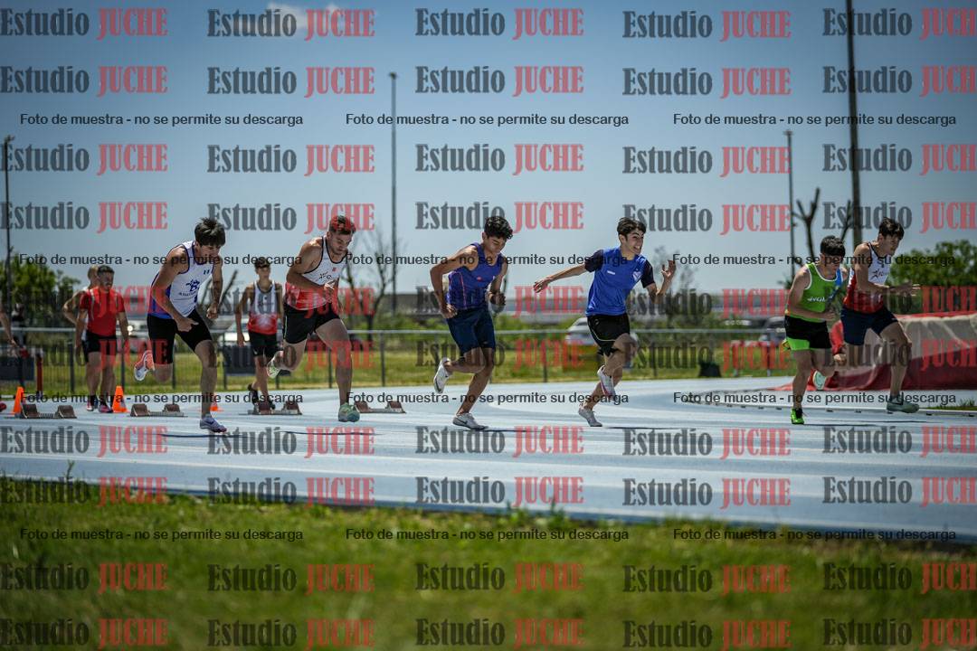 Fotos de los 100 m llanos de varones