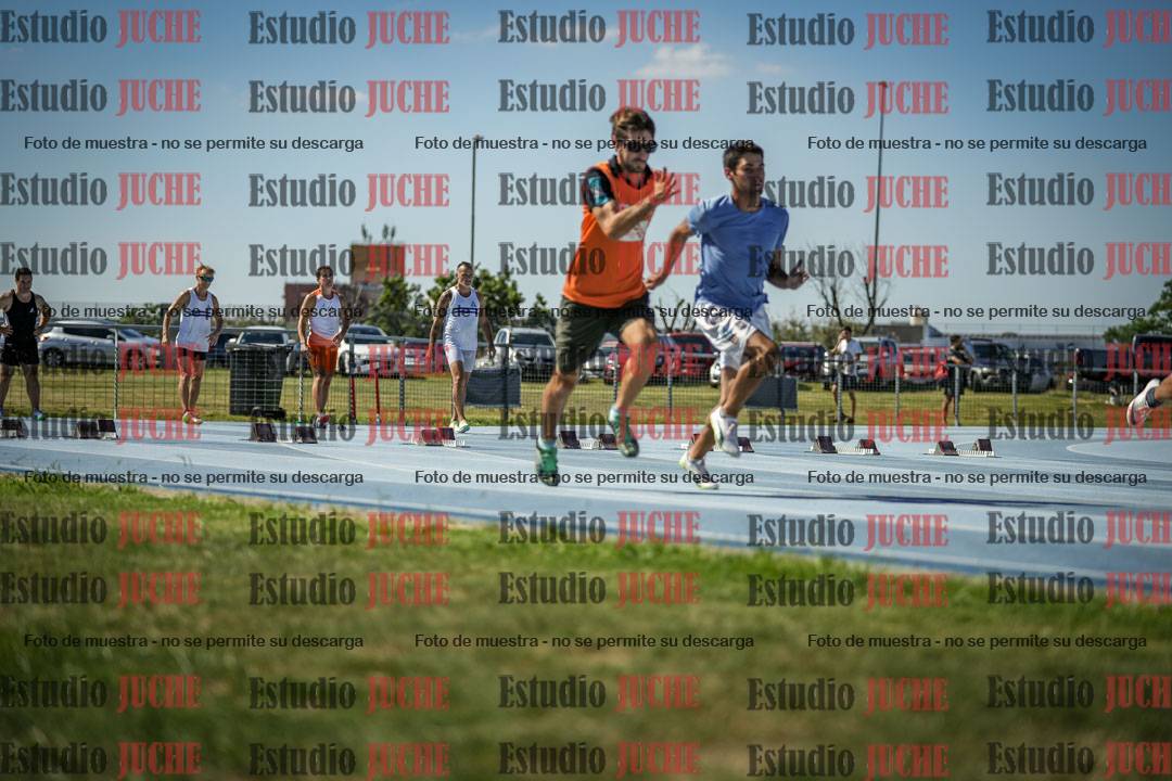 Fotos de los 100 m llanos de varones