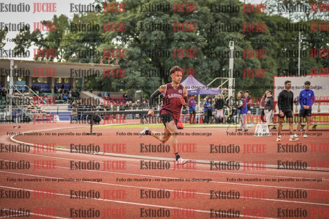 Fotos de los 400 m llanos de varones