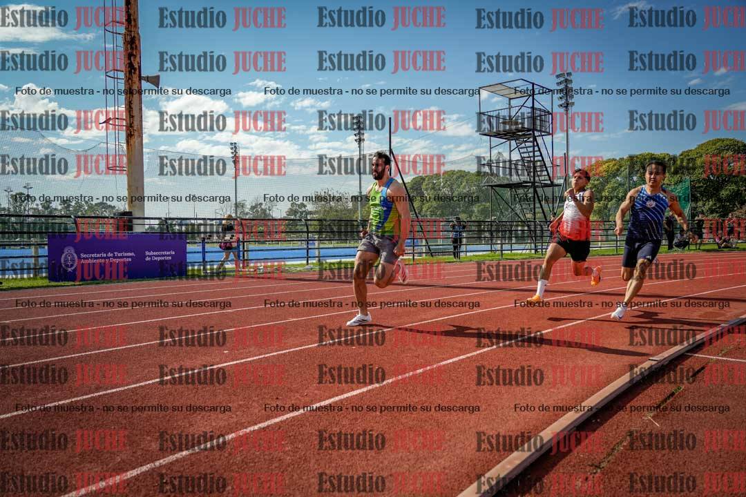 Fotos de los 200 m llanos de varones