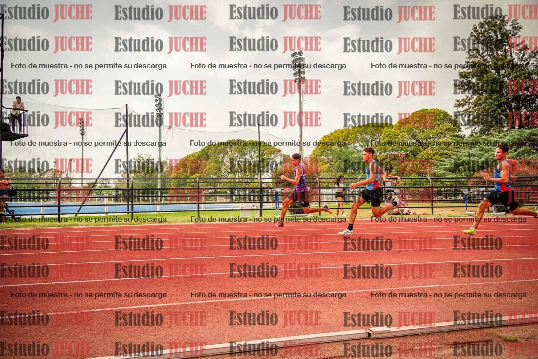 Fotos de los 200 m llanos de varones