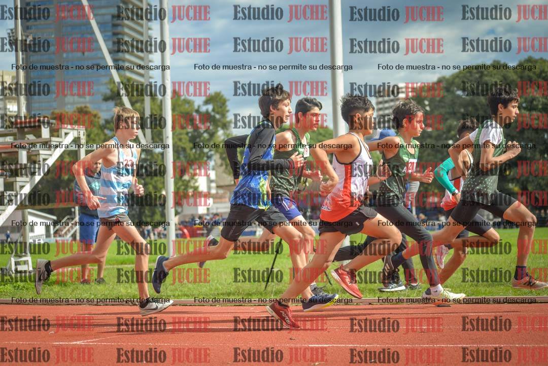 Fotos de los 600 m llanos de varones