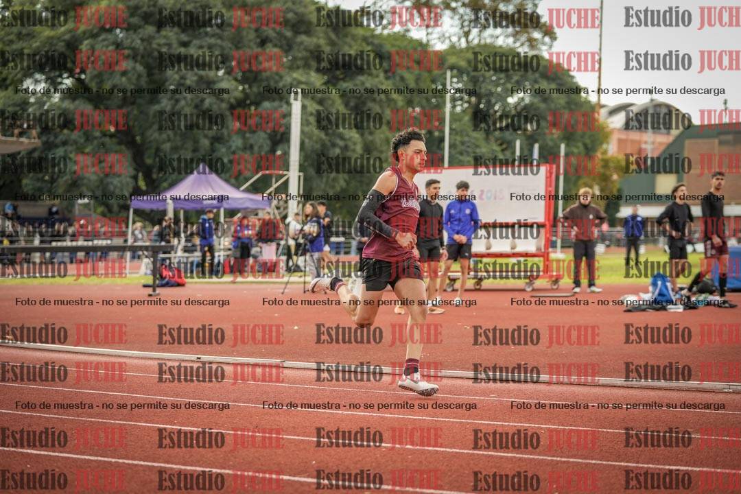 Fotos de los 400 m llanos de varones