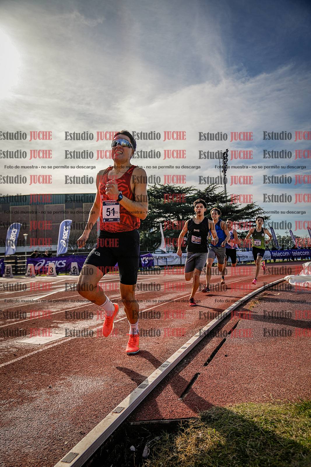 Fotos de los 800 m de varones