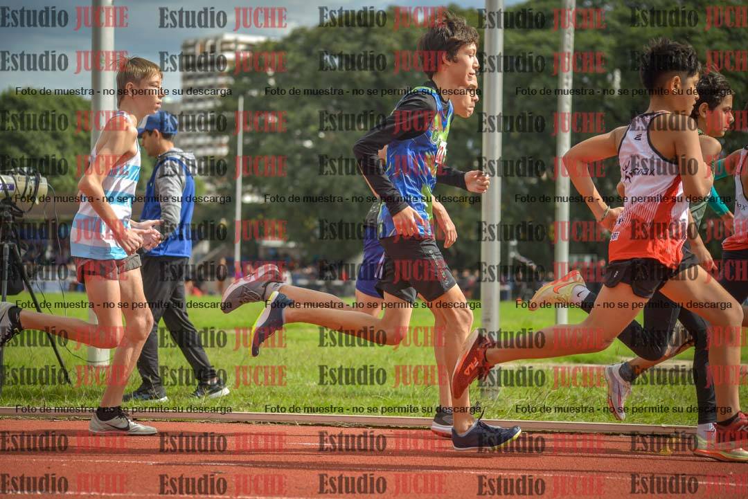 Fotos de los 600 m llanos de varones