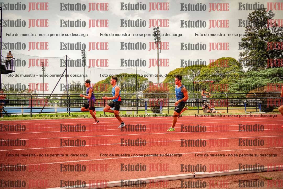 Fotos de los 200 m llanos de varones