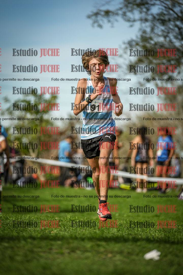 Fotos de la llegada del cross de 2000 m