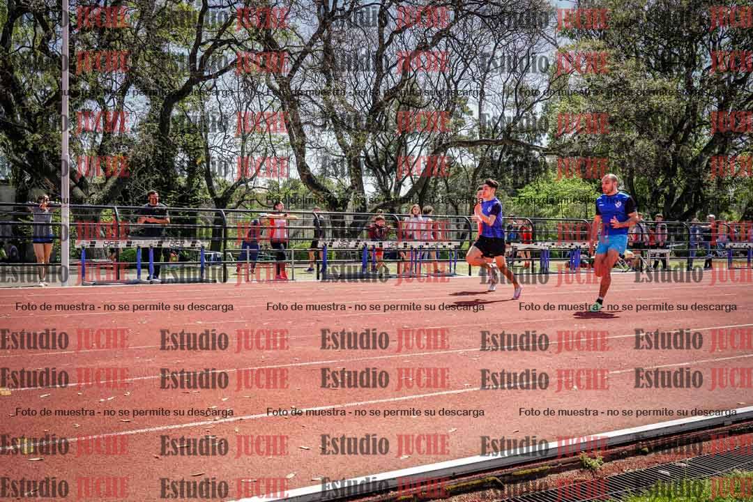 Fotos de los 100 m llanos de varones