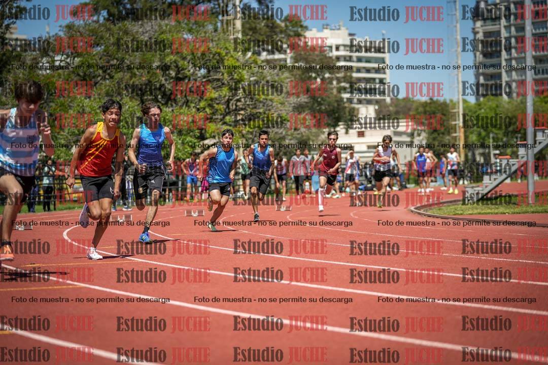 Fotos de los 200 m llanos de varones