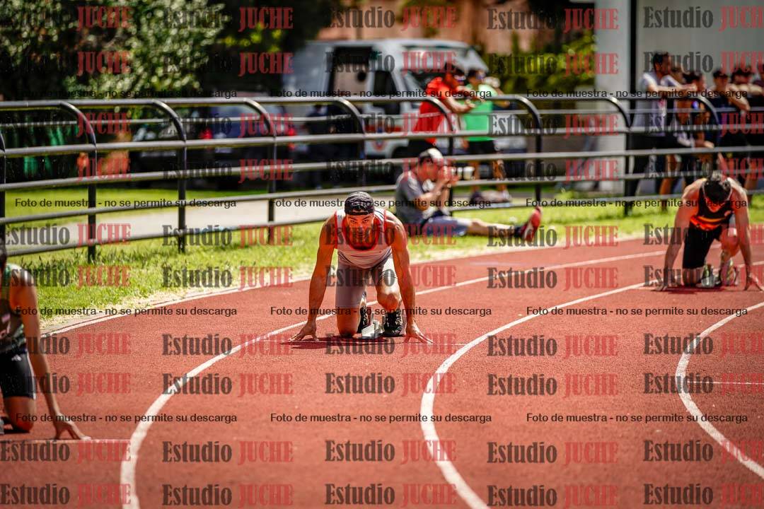 Fotos de los 400 m llanos de varones