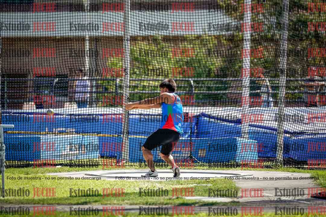 Fotos del lanzamiento de martillo de varones