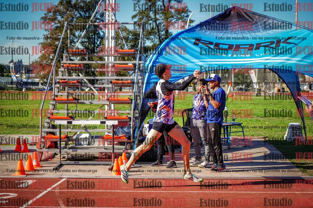 Fotos de los 800 m llanos de varones