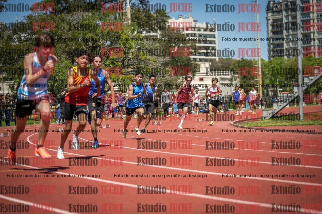 Fotos de los 200 m llanos de varones