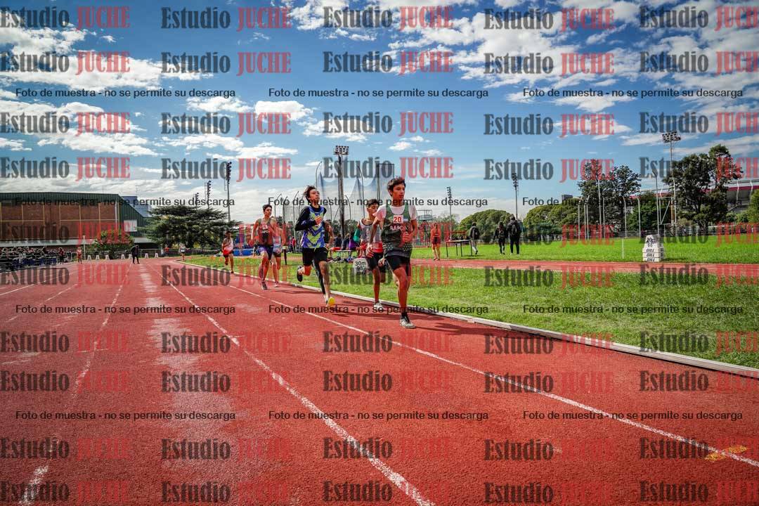 Fotos de los 600 m llanos de varones
