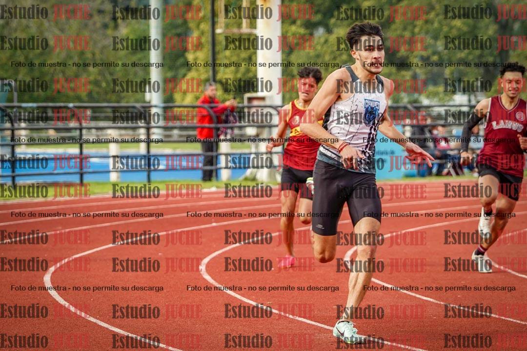 Fotos de los 400 m llanos de varones