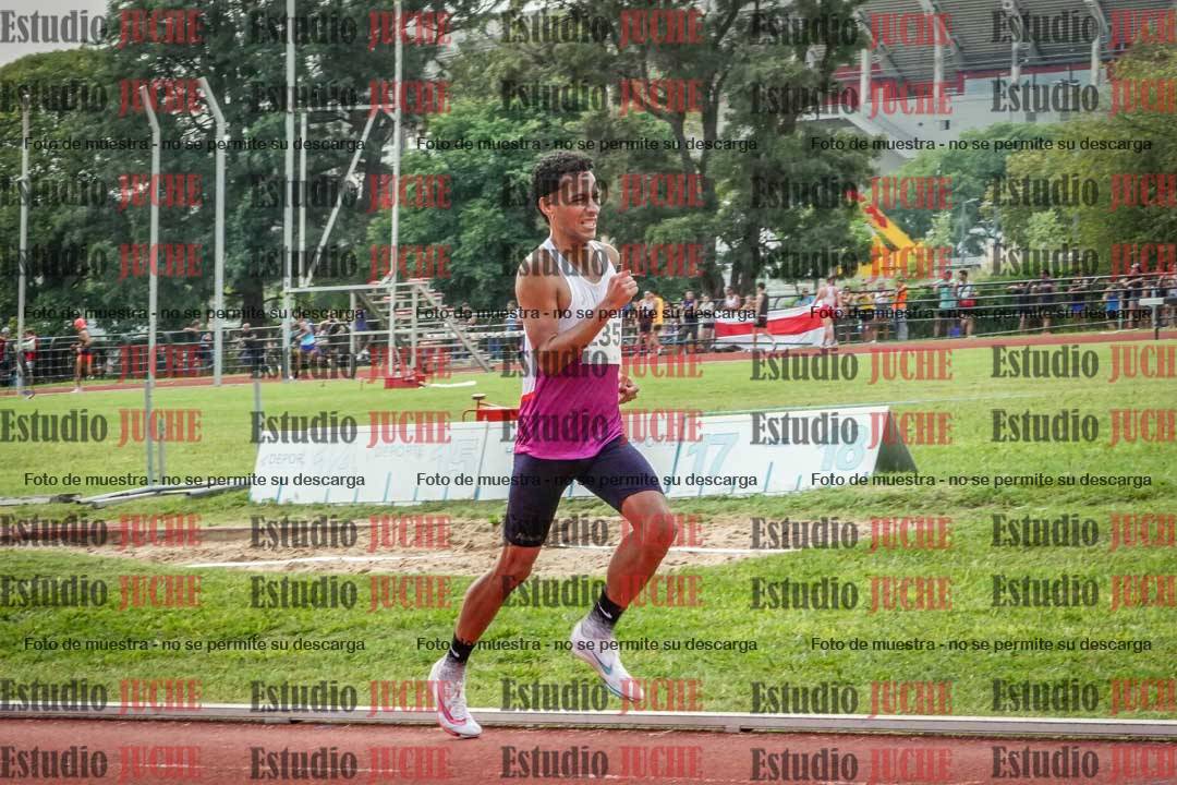 Fotos de los 3000 m llanos de varones