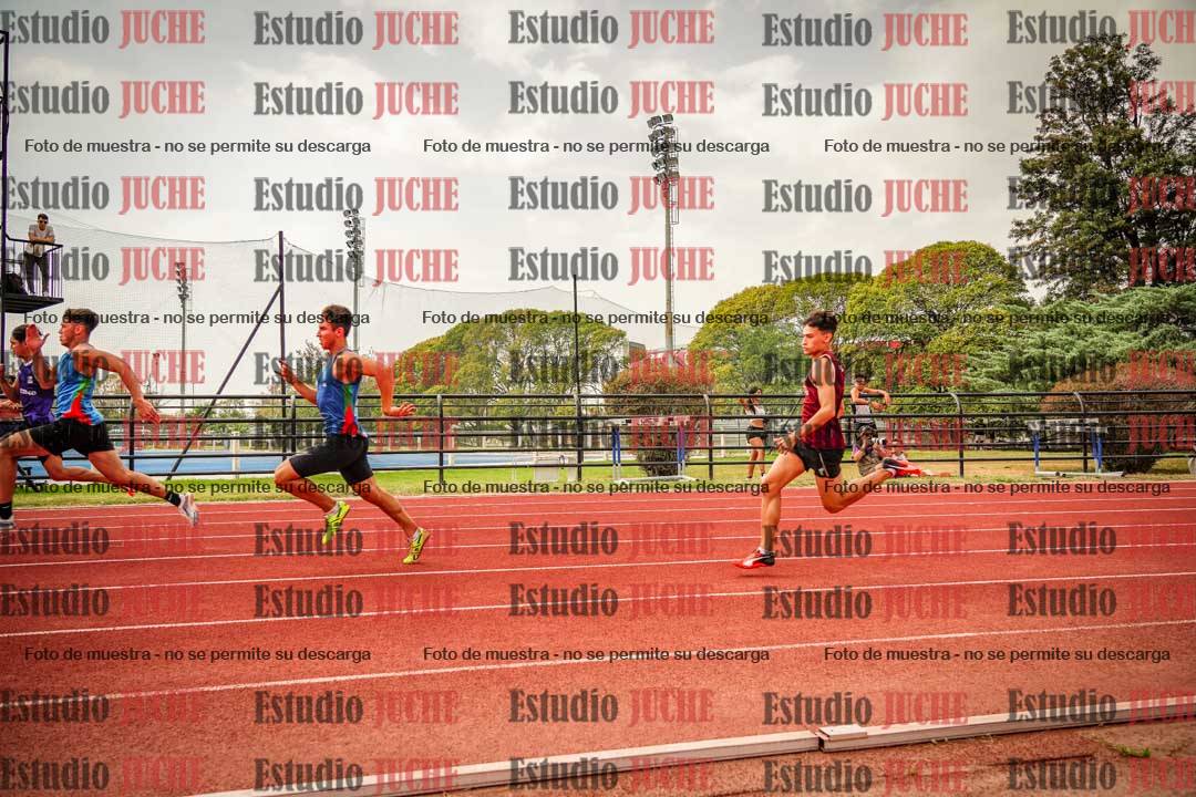 Fotos de los 200 m llanos de varones
