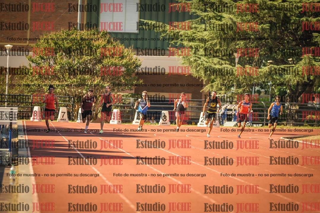 Fotos de los 200 m llanos de varones