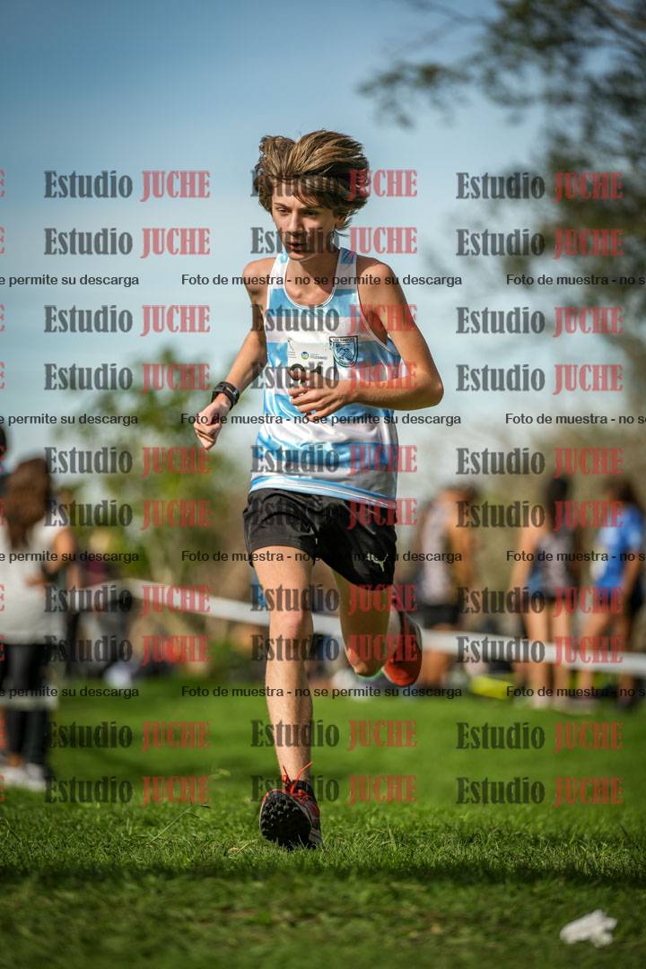 Fotos de la llegada del cross de 2000 m
