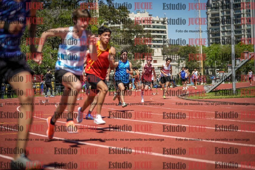 Fotos de los 200 m llanos de varones