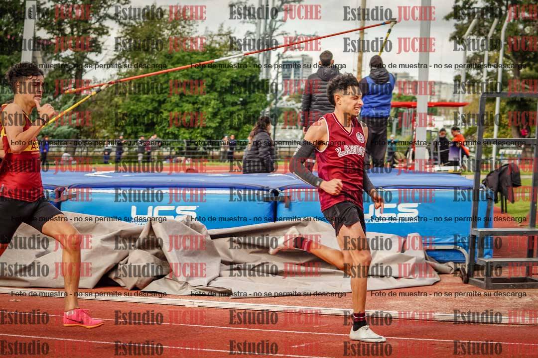 Fotos de los 400 m llanos de varones