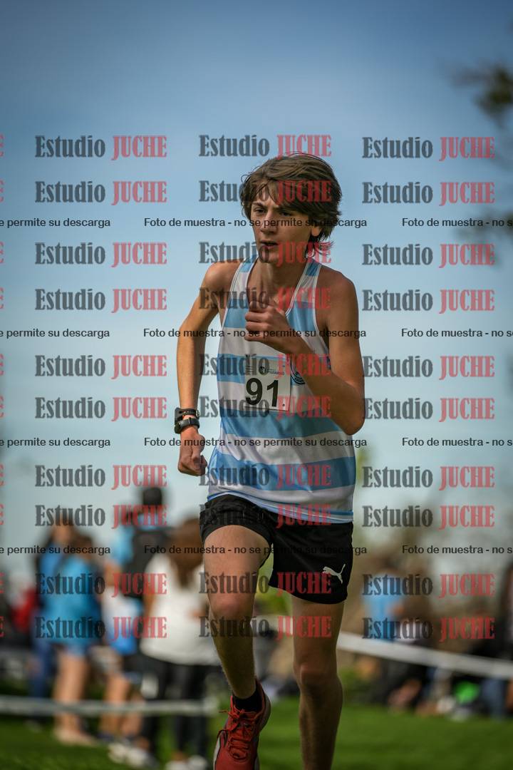 Fotos de la llegada del cross de 2000 m