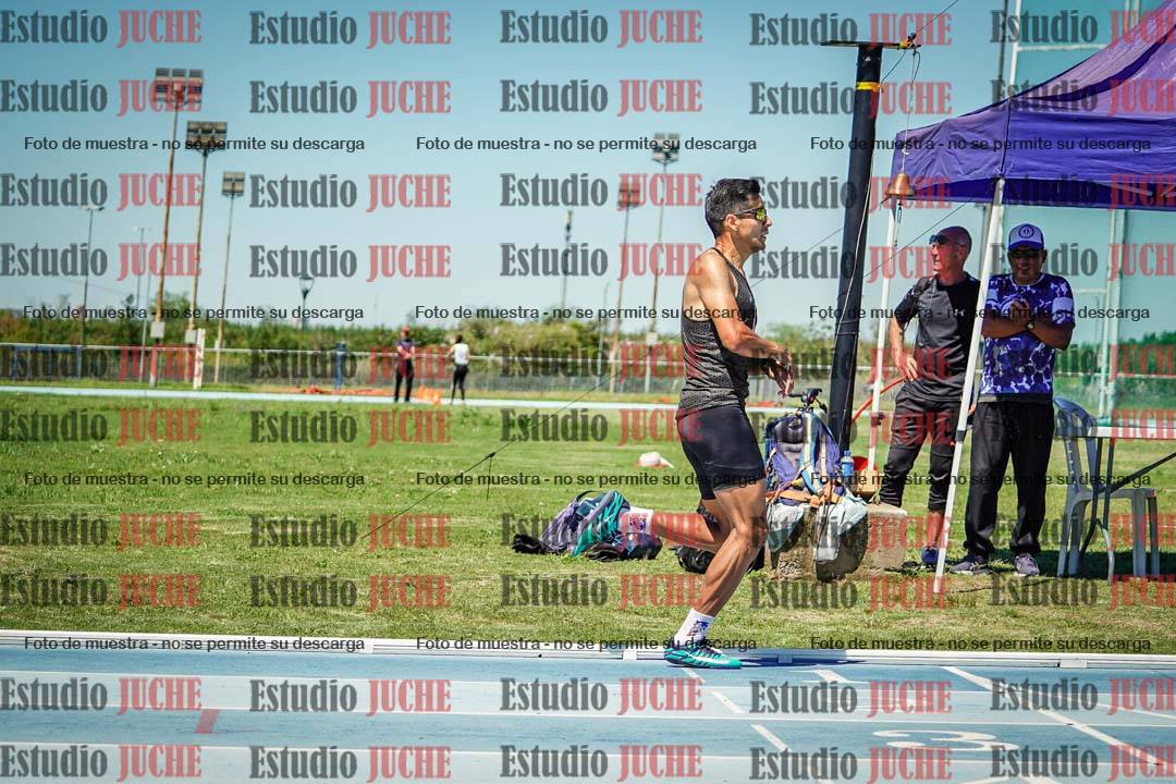 Fotos de los 800 m llanos de varones