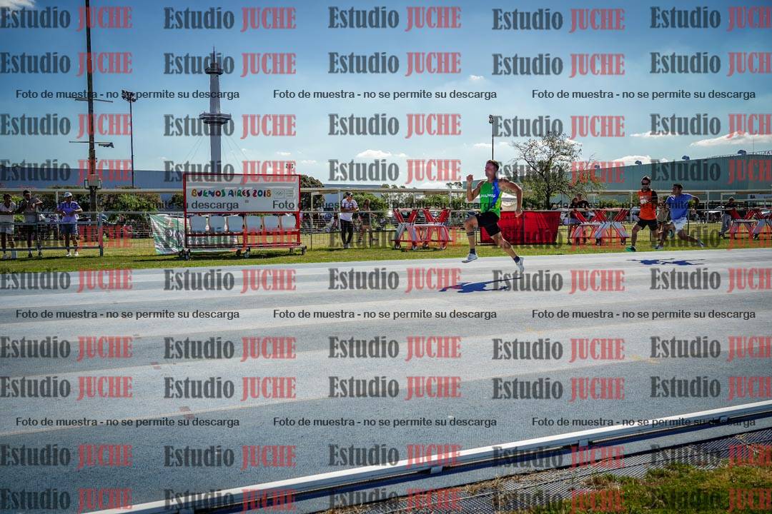 Fotos de los 100 m llanos de varones