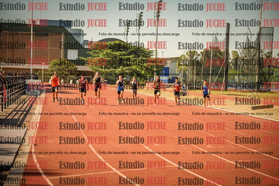 Fotos de los 200 m llanos de varones