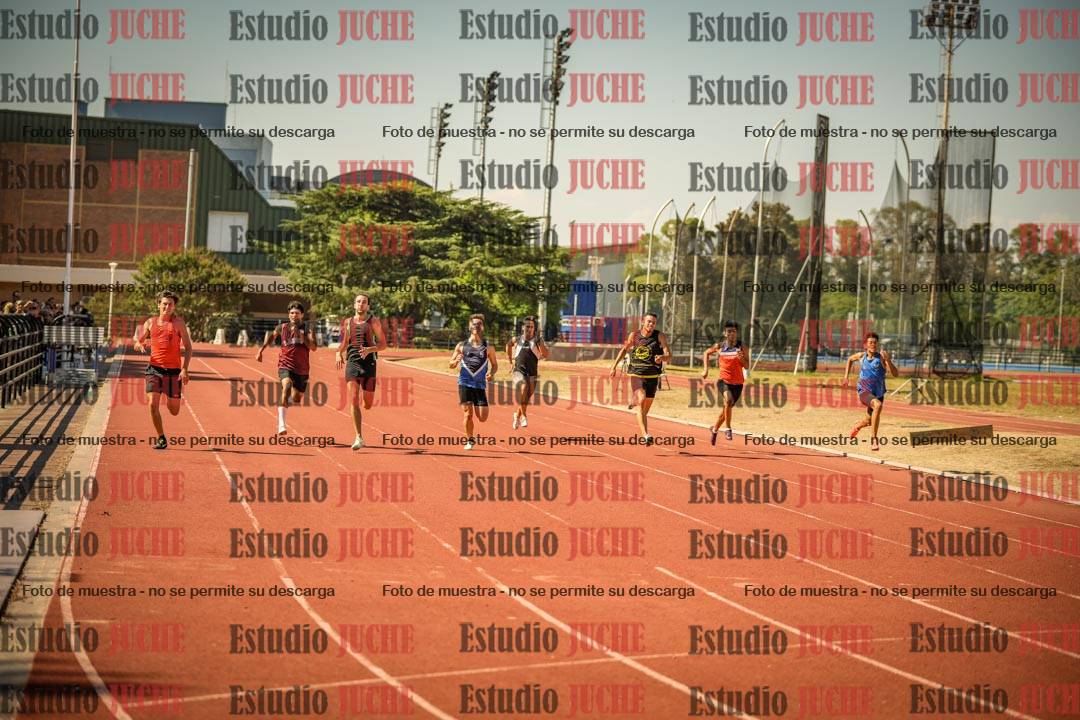 Fotos de los 200 m llanos de varones