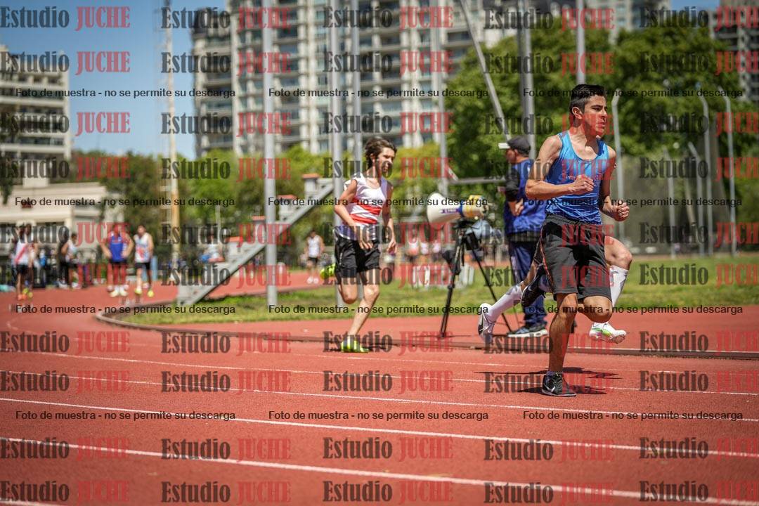 Fotos de los 200 m llanos de varones