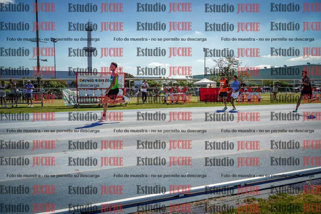 Fotos de los 100 m llanos de varones