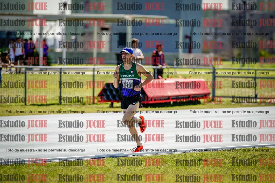Fotos de los 2000 m con obstáculos de varones
