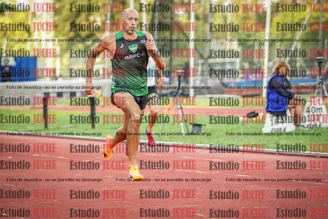 Fotos de los 400 m llanos de varones