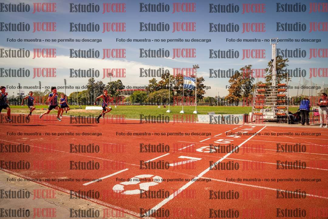 Fotos de los 100 m llanos de varones