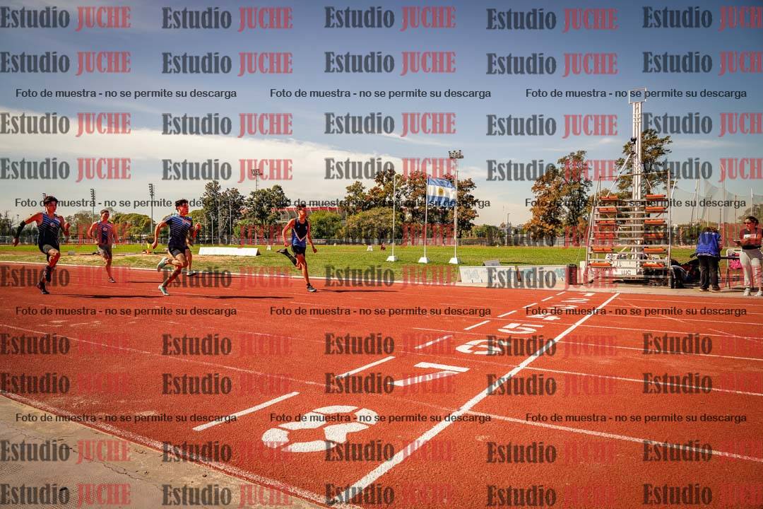 Fotos de los 100 m llanos de varones