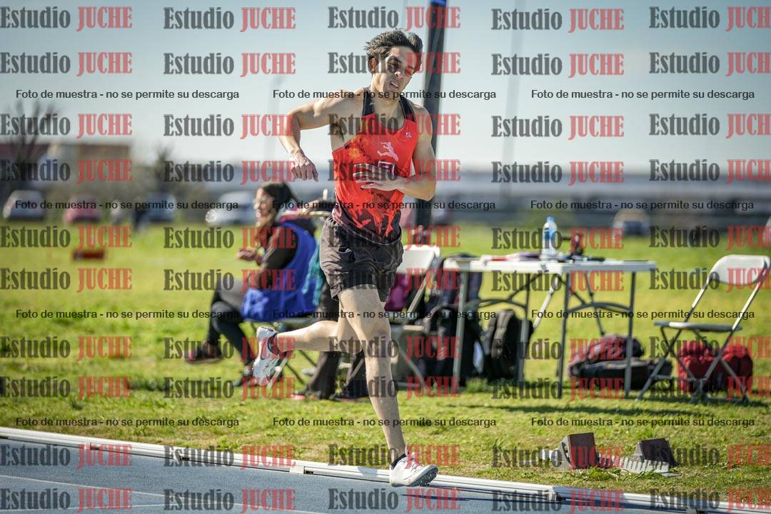 Fotos de los 400 m llanos de varones