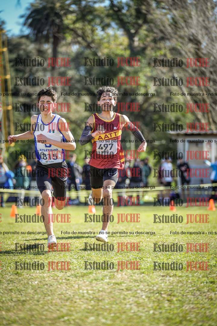 Fotos de la llegada del cross de 2000 m