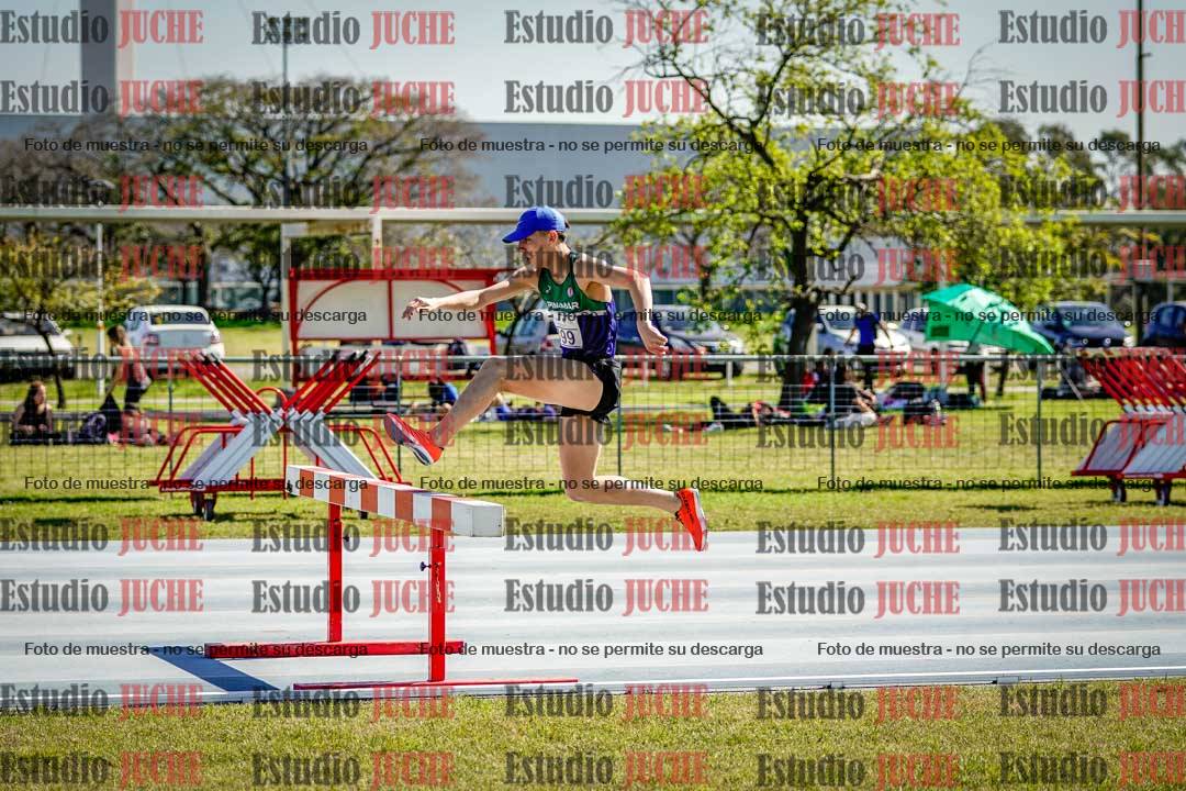 Fotos de los 2000 m con obstáculos de varones