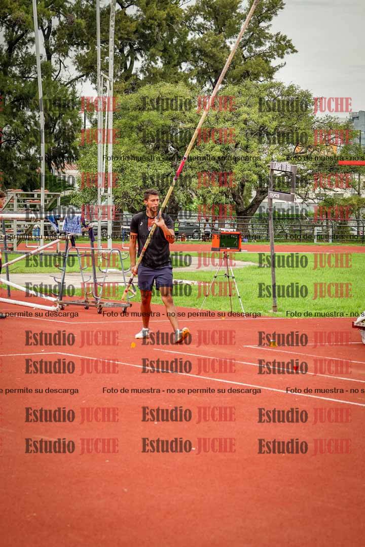 Fotos del salto con garrocha de varones - decatlón 8