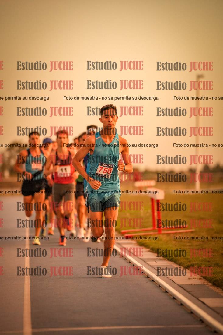 Fotos de los 3000 m llanos de varones