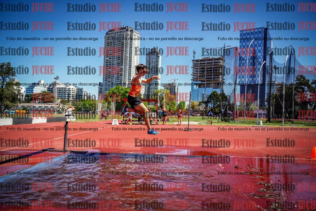 Fotos de los 3000 m con obstáculos de varones